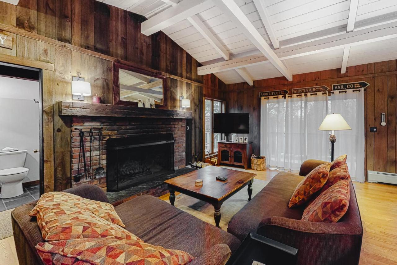 Chalet At The Base Of Okemo Mountain لودلو المظهر الخارجي الصورة