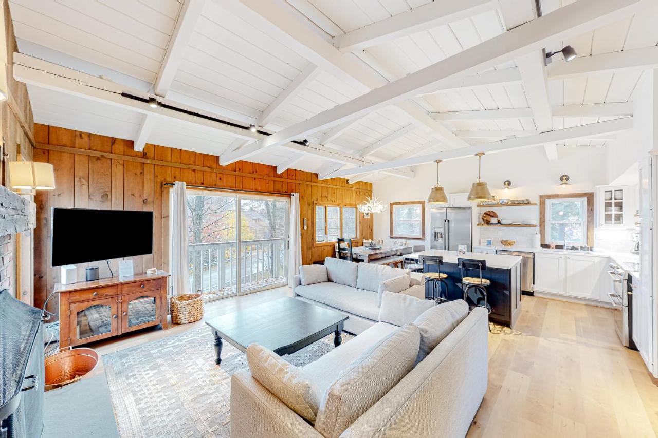 Chalet At The Base Of Okemo Mountain لودلو المظهر الخارجي الصورة